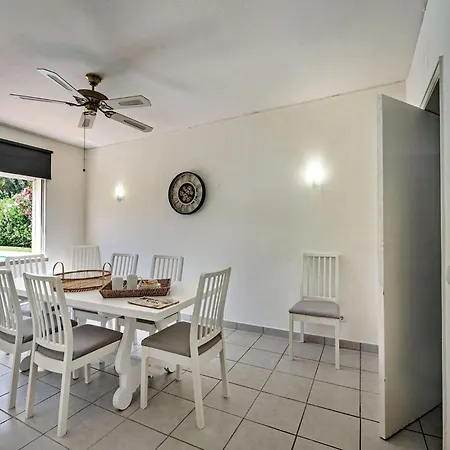 Villa 4 Beds, Golf Views, Optional Pool Heating