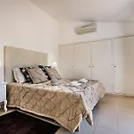 4 Beds, Golf Views, Optional Pool Heating فيلة *