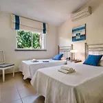 4 Beds, Golf Views, Optional Pool Heating فيلة *