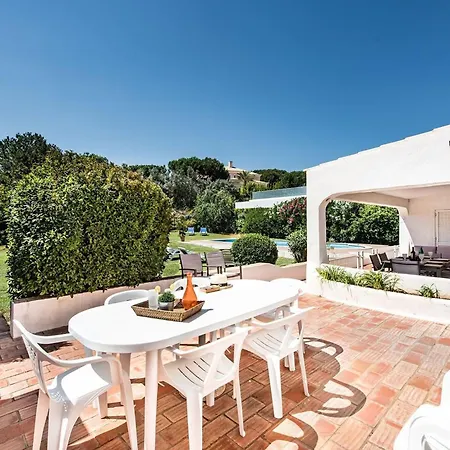 4 Beds, Golf Views, Optional Pool Heating فيلة فيلامورا
